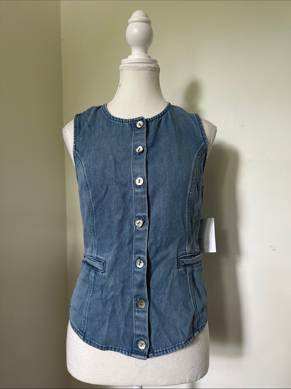 NWT BELLA DAHL Denim Medium Wash Western Boho Festival Summer Button Vest XS - Picture 3 of 8